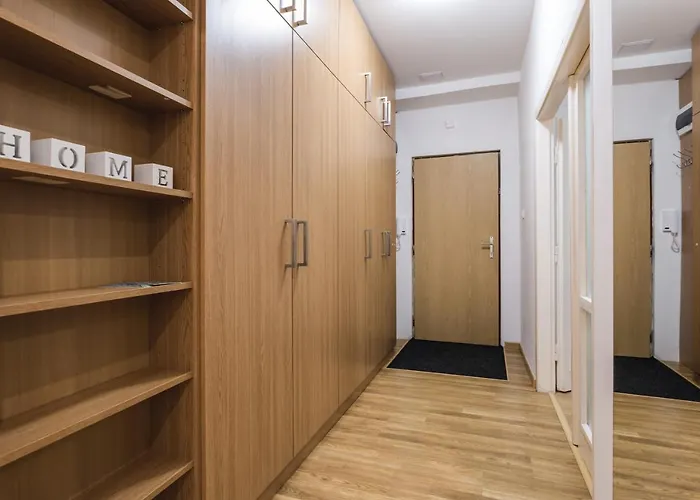 Flexihome Sk - Zborovska - Garage Parking With Electricity - 2 Bedrooms Kosice